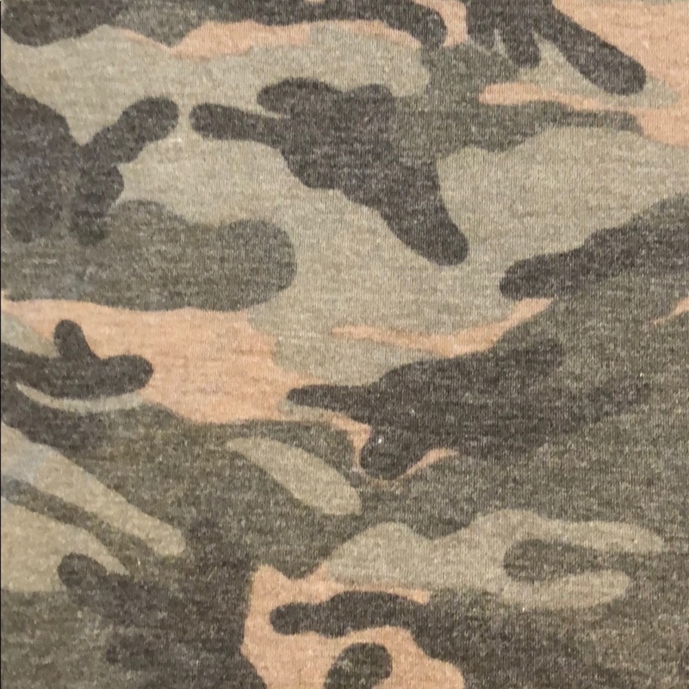 CAMO tee - Picture 2 of 4